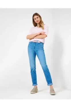 BRAX Jeans Carola hellblau Feminine Fit in Premium-Denim