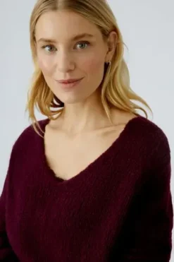 OUI Pullover bramble berry